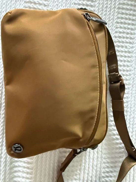 Lululemon City Adventurer Crossbody Bag in Burnt Carmel - Picture 5 of 14